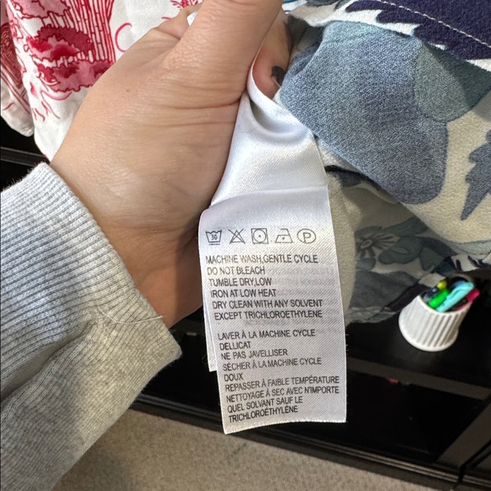 Farm Rio Split Print Button Shirt - Picture 7 of 8